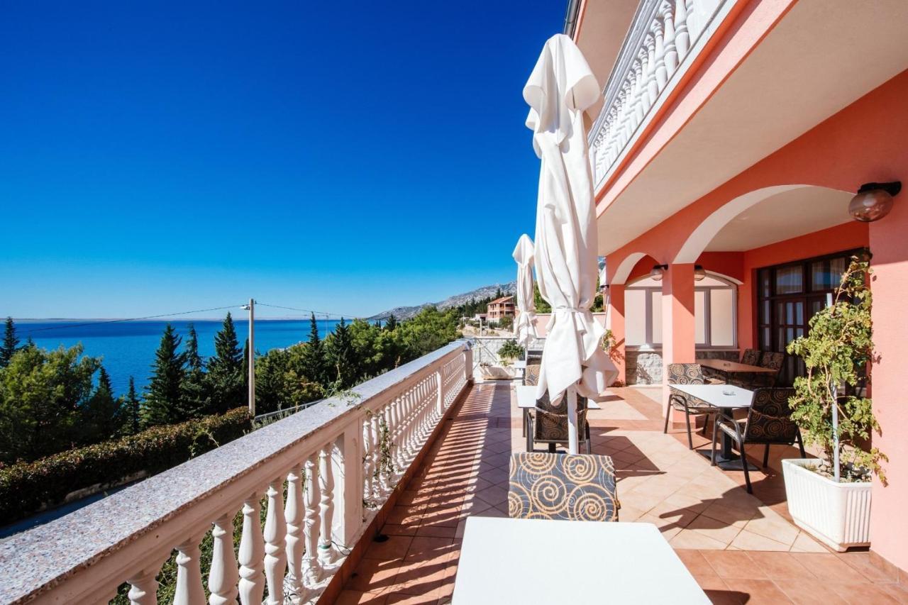 Apartments By The Sea Starigrad, Paklenica - 16421 Exterior foto